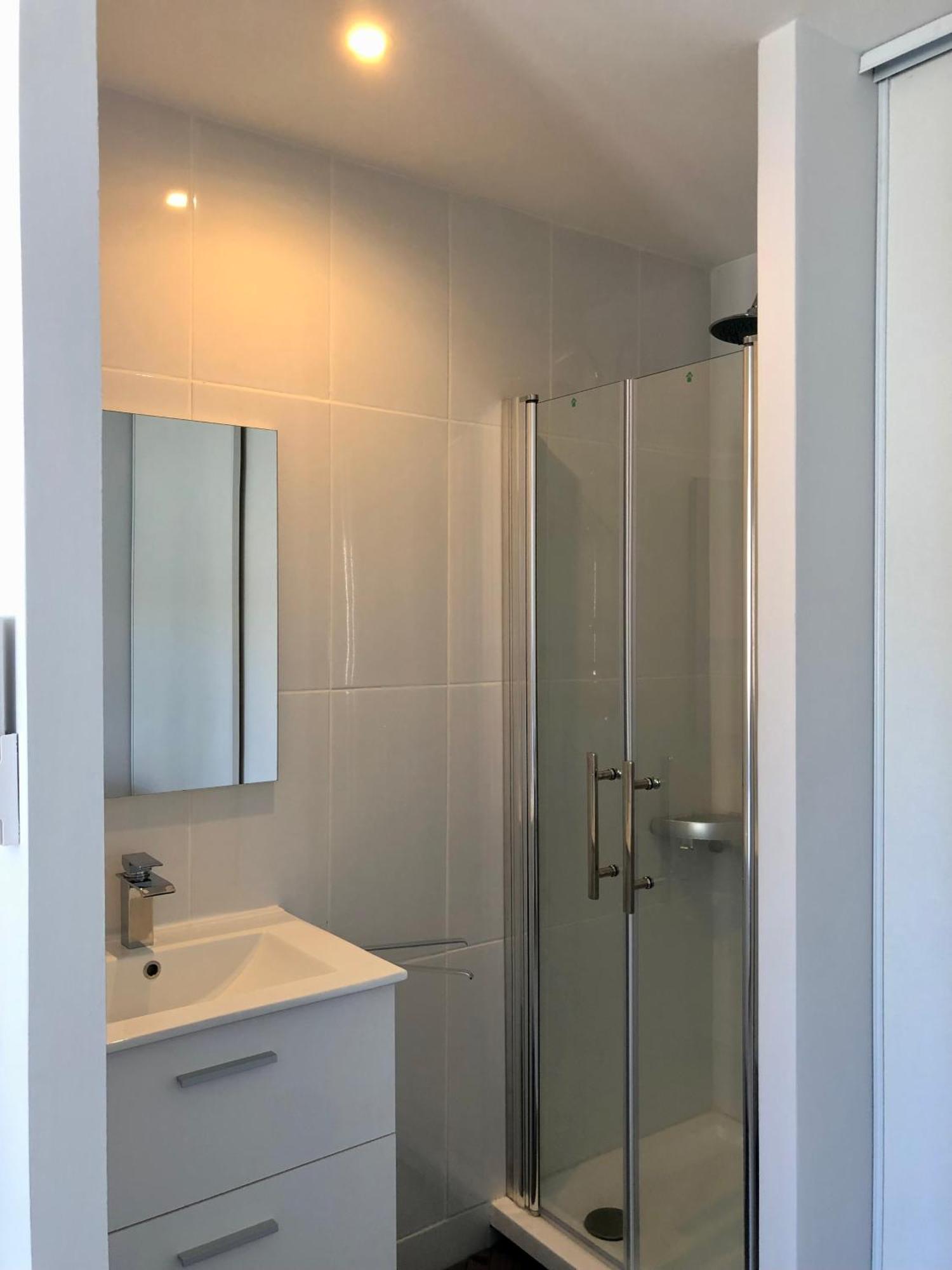 Chez Oma I 1 Appartement Independant Opi I 3 Chambres Privatives Avec Salle D Eau Et Salon Commun Cuisine Commune Wc Commun Patio Commun Avinyon Dış mekan fotoğraf